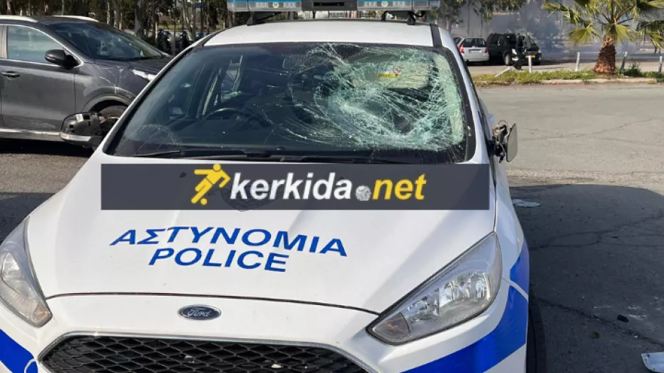 Ζημιές σε... περιπολικά (φώτος kerkida)