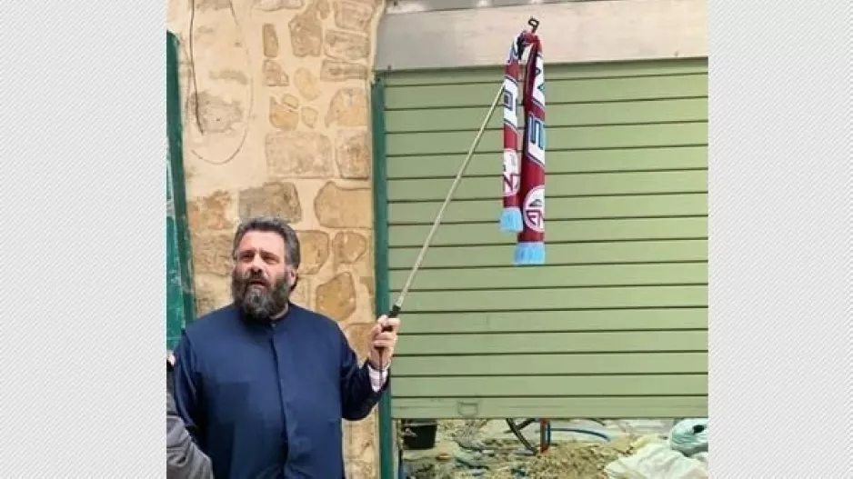 Γενέθλια με το κασκόλ της ΕΝΠ