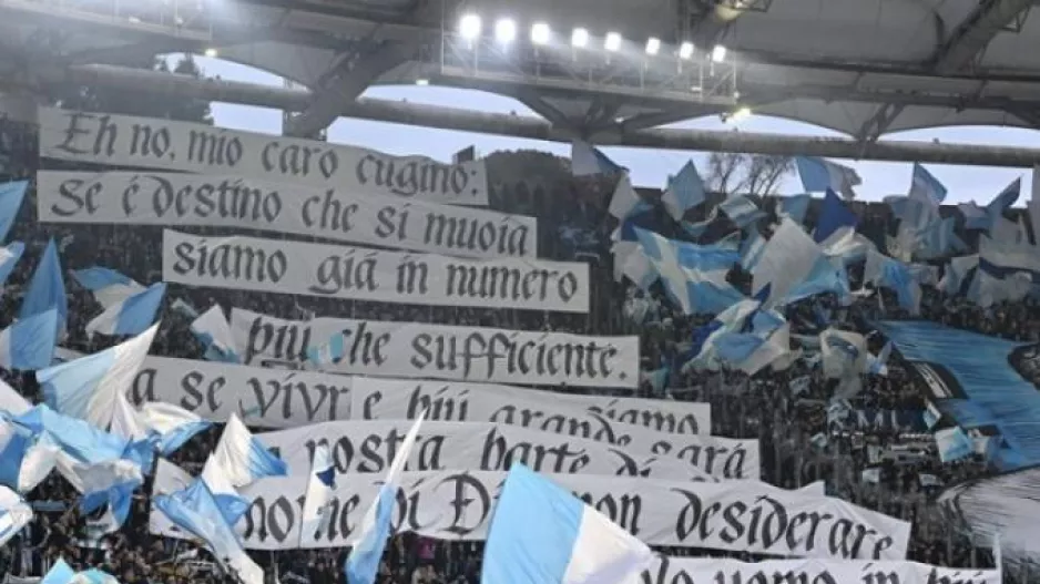 Η Λάτσιο καταδικάζει τα αντισημιτικά συνθήματα των οπαδών της στο ντέρμπι με τη Ρόμα