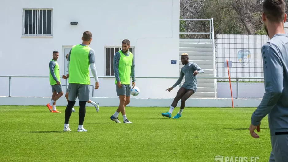 Κυριακή στο... γήπεδο η Πάφος FC (φώτος)