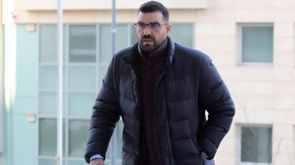 Κωνσταντινέας-Κασκαντίρης: "Και τον Κολίνα θα αποδομούσαν εδώ/Οι φούστες είναι το λιγότερο…"