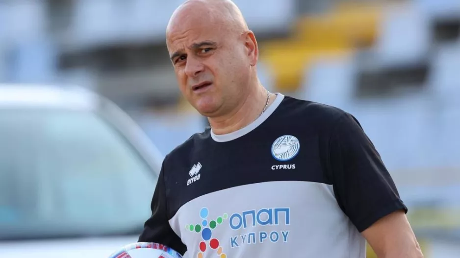 Εθνική: Έρχονται πέντε... ξενιτεμένοι 