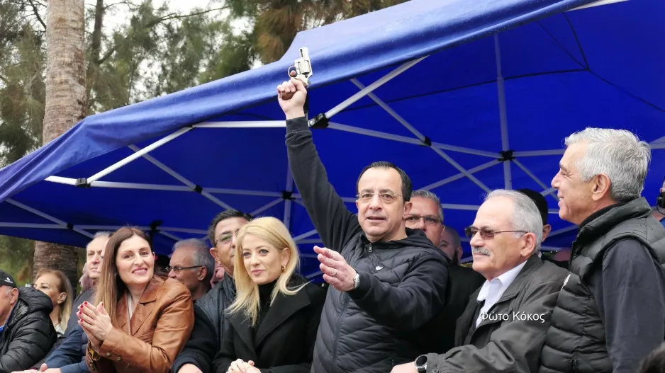 Η... πιστολιά από τον ΠτΔ