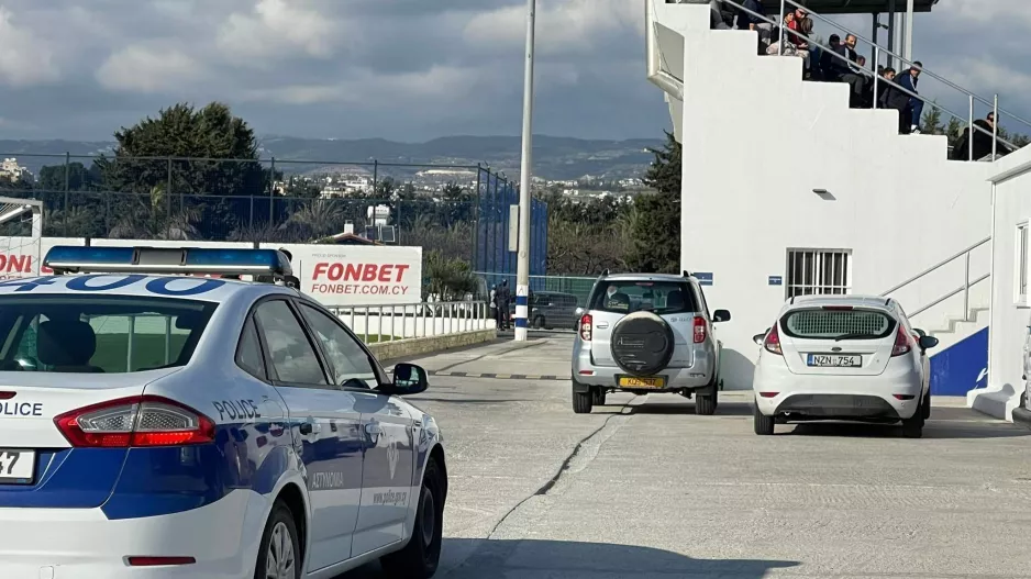 Σέντρα μετά από μισή ώρα!