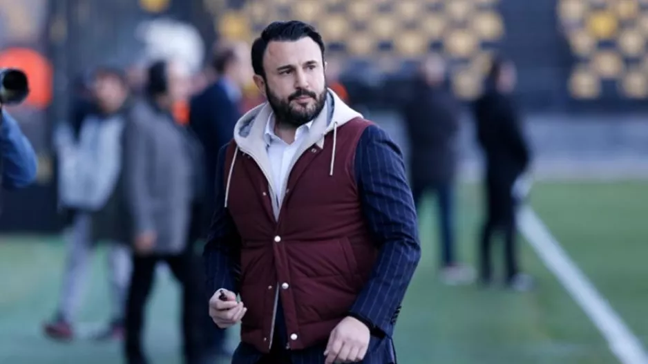 Δεν θα πάει στη συνάντηση με Μπένετ ο Καρυπίδης