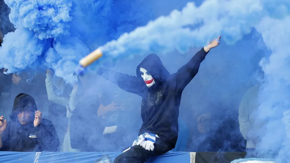 ΘΥΡΑ 1/Ομόνοια