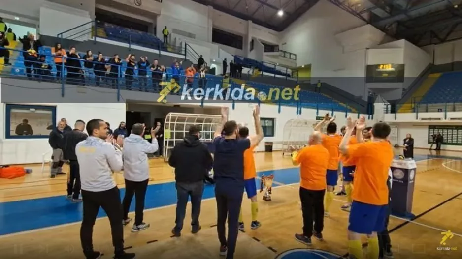 (ΒΙΝΤΕΟ Kerkida) Τραγούδησαν για τα... Πορτοκαλί αδέλφια που έφυγαν από τη ζωή