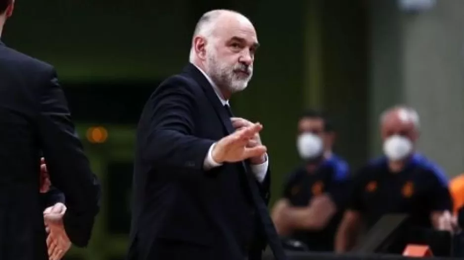 "Επίθεση" αγάπης των φίλων του Παναθηναϊκού σε Λασο: "Σε περιμένουμε, θα είσαι ο Βασιλιάς μας"