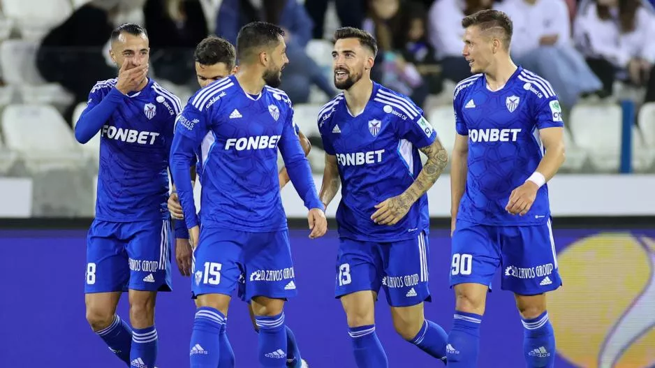 Σε 9, περισσότερες απ' όσες σε 19!