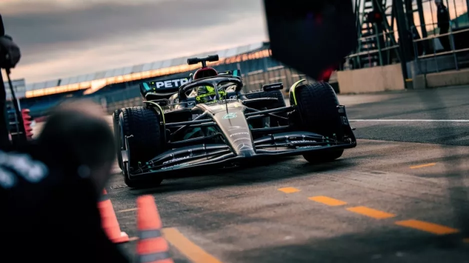 Formula 1, Red Bull: «Η Mercedes να ξεχάσει το φετινό πρωτάθλημα»