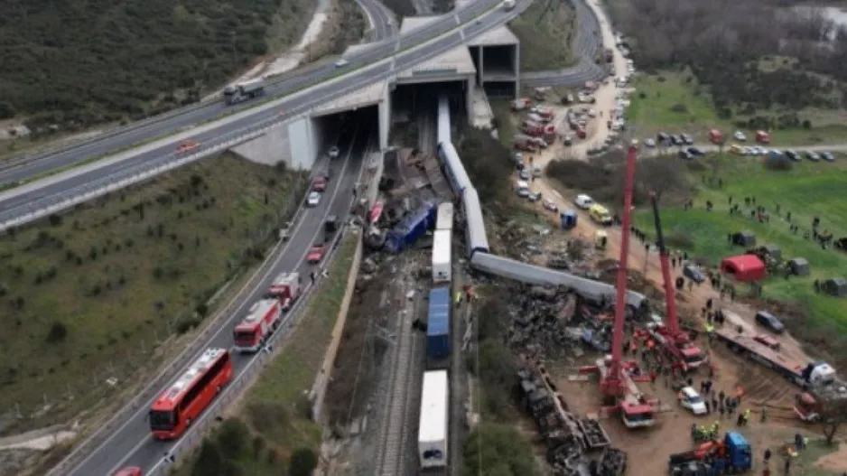 Ποινική δίωξη κατά του επιθεωρητή και δύο ακόμη σταθμαρχών για την τραγωδία στα Τέμπη