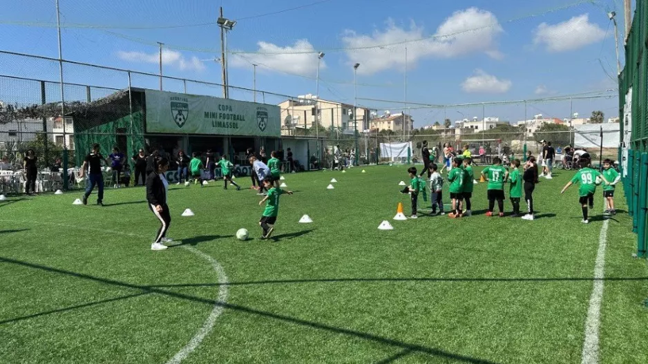 "Άλλο ένα πρωινό που διασκεδάσαμε οικογενειακά και προσφέραμε" (Φώτος)
