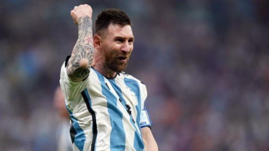 Έγραψε ιστορία ο Μέσι: Χατ τρικ σε 18 λεπτά και... ξεπέρασε τα 100 γκολ με την Αργεντινή! (Βίντεο)