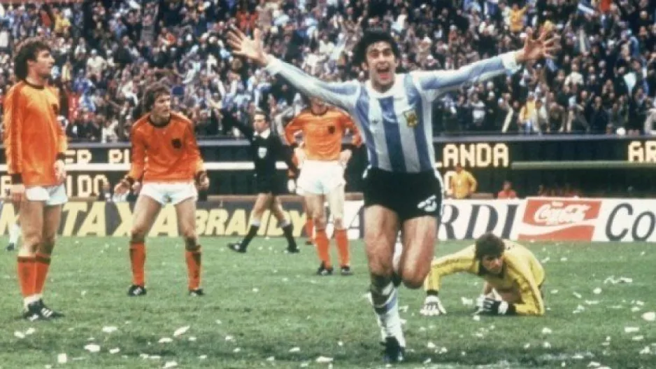 Η σκληρή απάντηση του Κέμπες στον Ντε Πολ