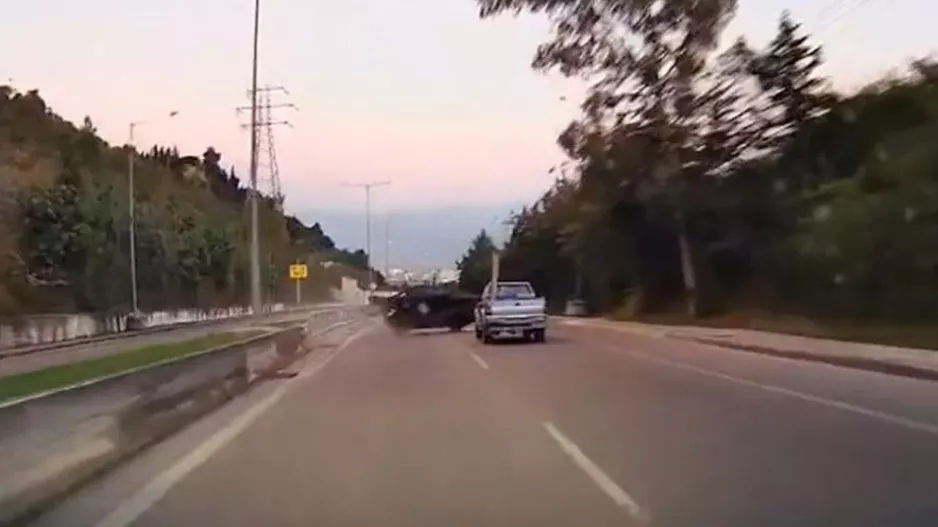 Καρέ-καρέ το σοκαριστικό ατύχημα στη Πάτρα (βίντεο)