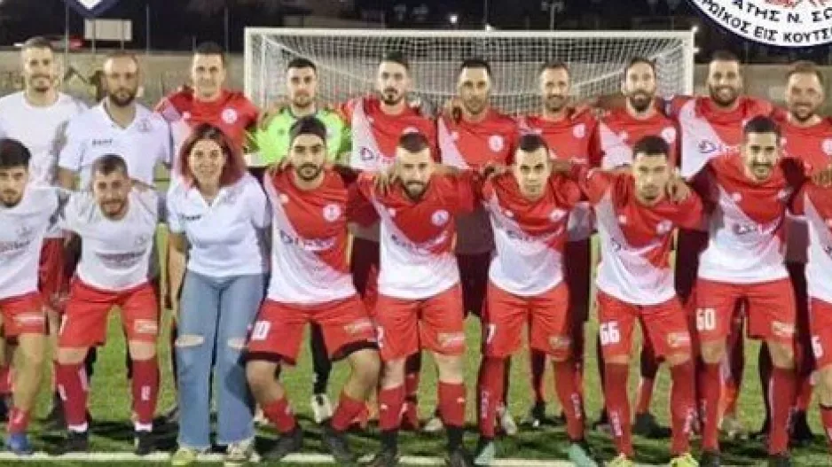 Πάνε για την ανατροπή