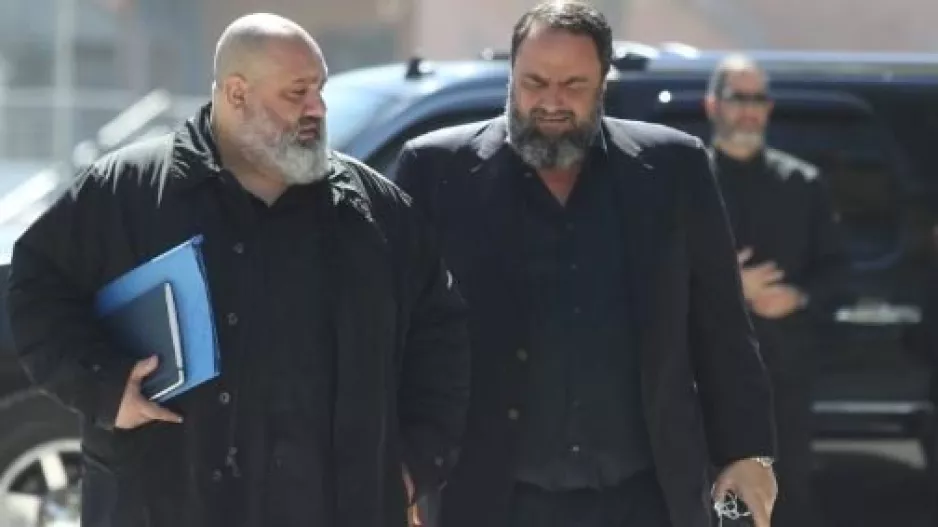 Καραπαπάς: «Έχω κάνει δώρο φούστα στον Μπαλτάκο»