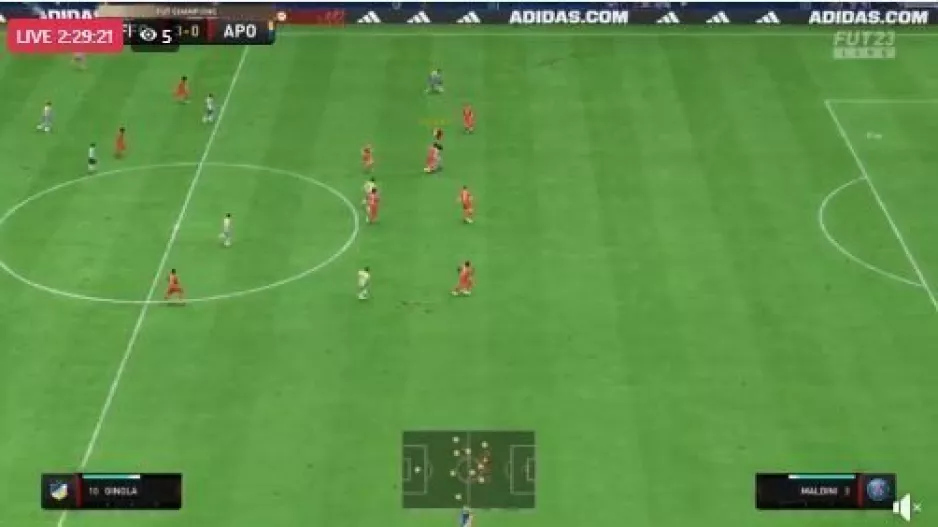 ΑΠΟΕΛ: Δίπλα... στον Egamer Χρήστο Γκούβα