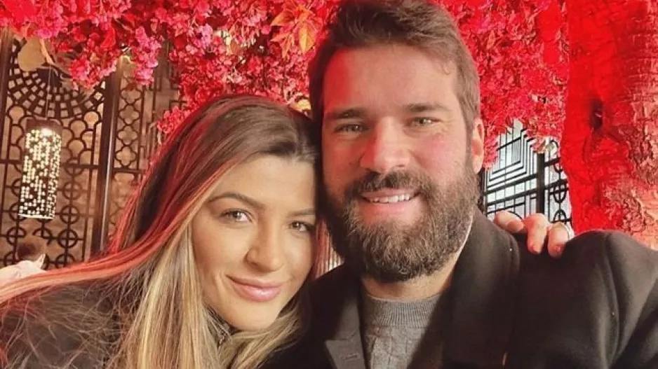 Η σύζυγος του Άλισον Μπέκερ ανέβασε στόρι από Κύπρο! (φώτος)