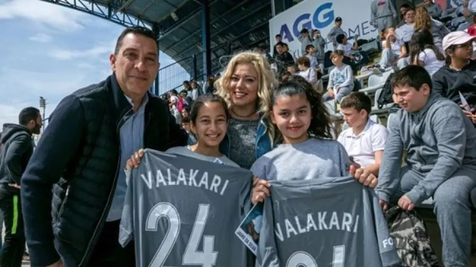 Μοίρασε δώρα και χαμόγελα η Πάφος FC! (φώτος)