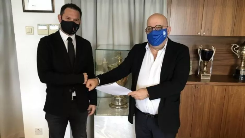 "Φαίνεται ότι υπάρχουν παρεμβάσεις"