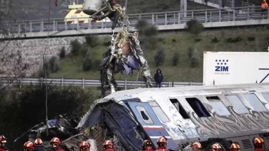 Βρέθηκαν δύο ακόμα σοροί στα Τέμπη
