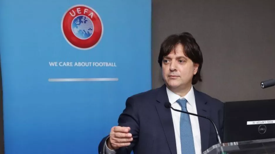Με προσφορά...