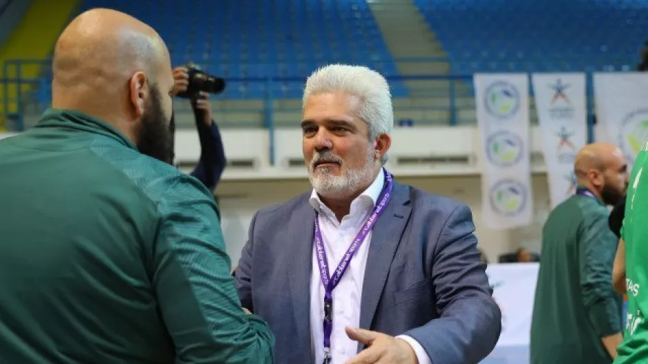 Κάτω ο Πρόεδρος