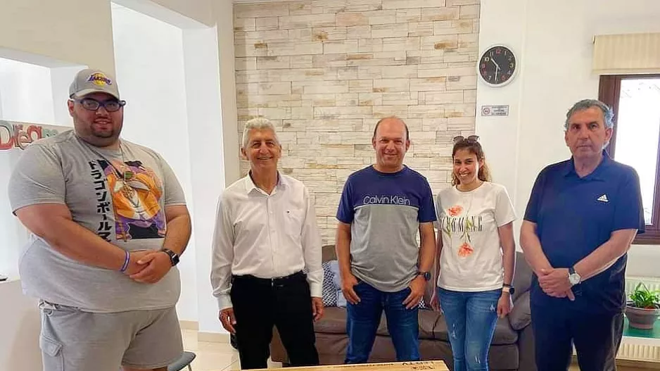 "Nέα Σαλαμίνα, πολλά περισσότερα από Φούρπος!"