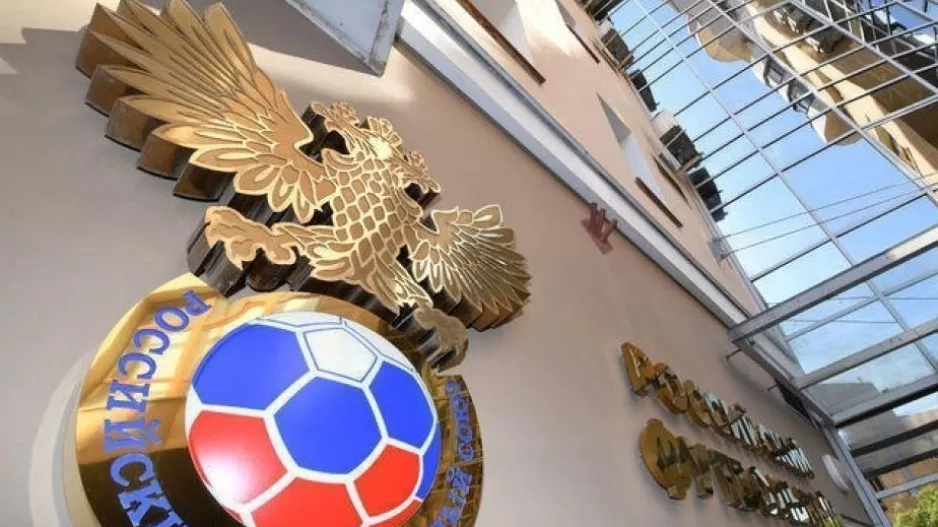 "Διαπραγματευόμαστε με την UEFA για την άρση της απαγόρευσης" 