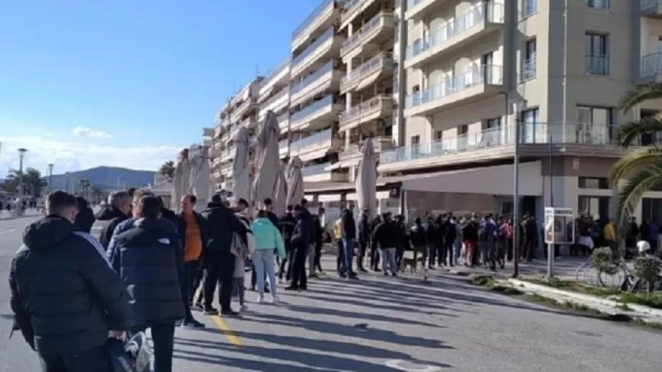 Παροξυσμός για ένα εισιτήριο από τους ΑΕΚτζήδες στον Βόλο!