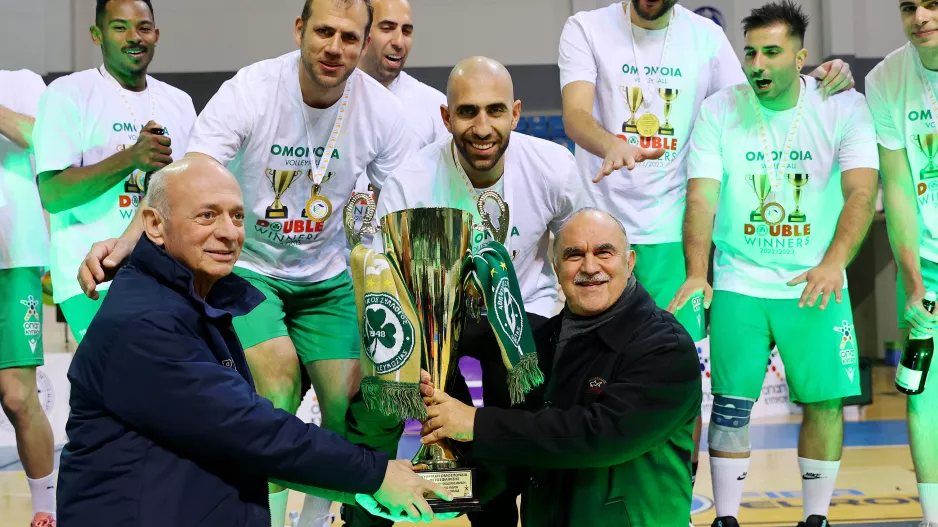Από τον Πρόεδρο του ΚΟΑ η απονομή του τίτλου στην πετόσφαιρα