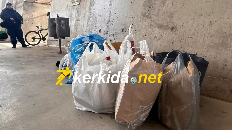 Τρόφιμα για τις ευάλωτες οικογένειες από τους Ομονοιάτες