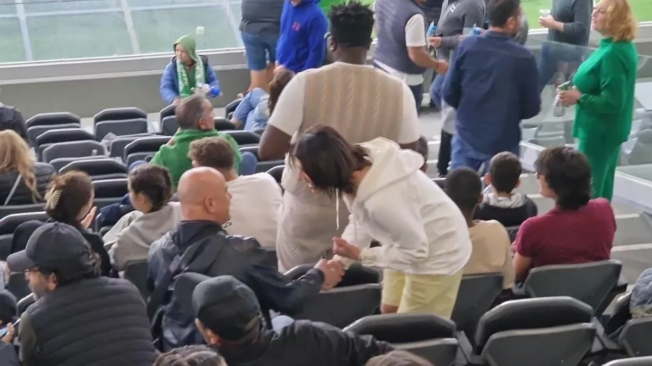 Τι βλέπεις Τιμούρ;
