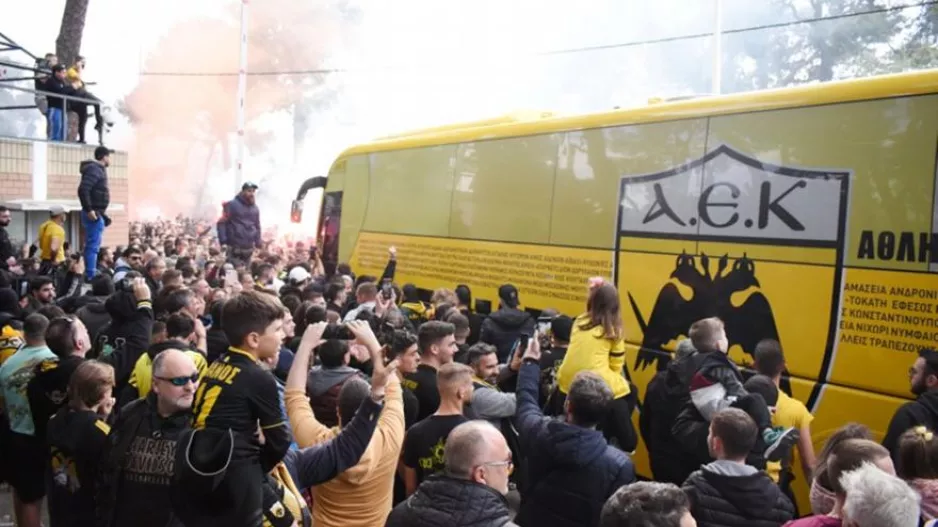 Οι "ντόπες" του κόσμου στο ξενοδοχείο και η… διαδήλωση προς το "Καραϊσκάκη" (βίντεο)