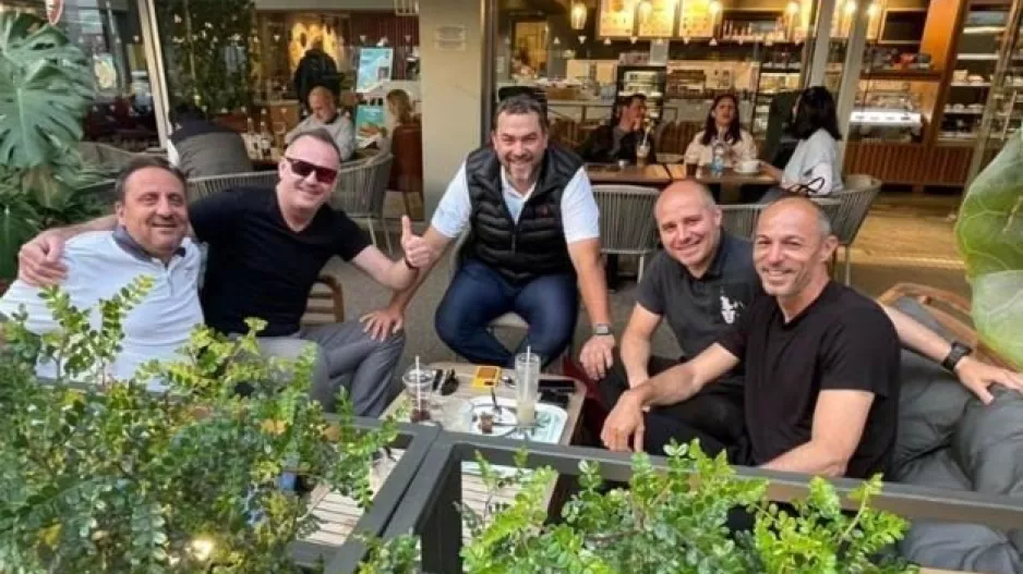 Επισκέψεις/Απόλλων