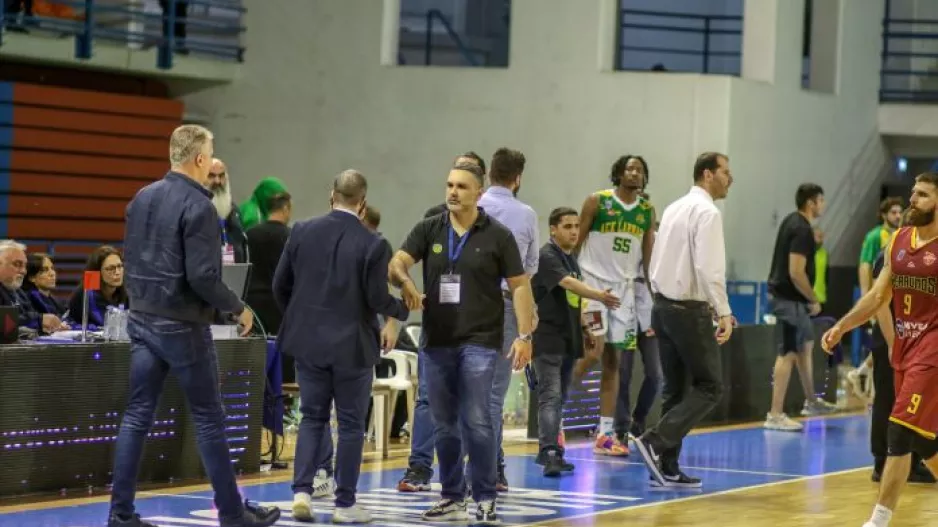 Ανώτερη η ΑΕΚ- Χάνει τον τελικό ο Χριστοδούλου