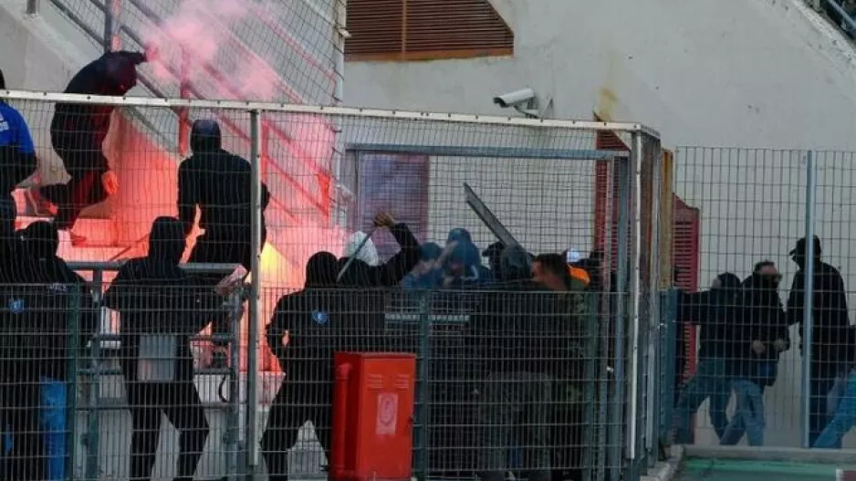 «Ανοιγμένα κεφάλια, τα αποδυτήρια μετατράπηκαν σε πρόχειρο χειρουργείο»