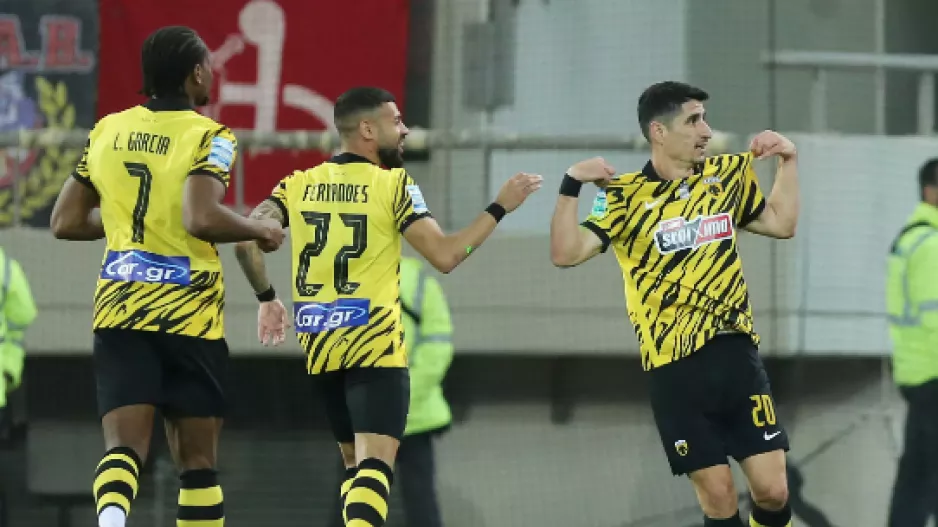 AEK: Αποθεώθηκε ο Μάνταλος στην πρώτη βόλτα των παικτών!
