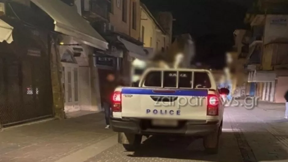 Απίστευτο σκηνικό στα Χανιά: Ζευγάρι βρήκε έναν μεθυσμένο τουρίστα στο μπαλκόνι τους