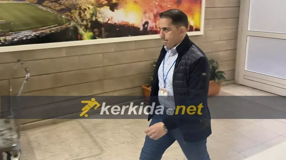 Κατέβηκε στα αποδυτήρια ο Κίρζης/ Πανηγύρισε μαζί με τους παίκτες το διπλό!