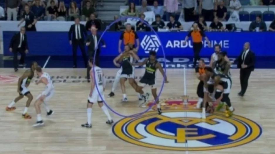Euroleague: Ποινή-χάδι  για το... ξύλο/ Πέντε αγωνιστικές ο Γιαμπουσέλε - Δύο ο Πάντερ