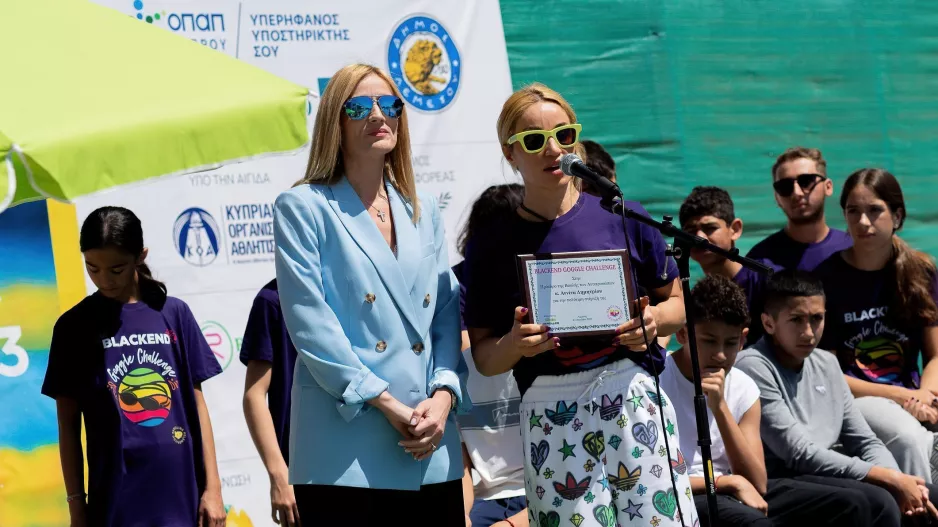 Ηχηρό μήνυμα ισότητας από το «Blackend Goggle Challenge» της Καρολίνας Πελενδρίτου