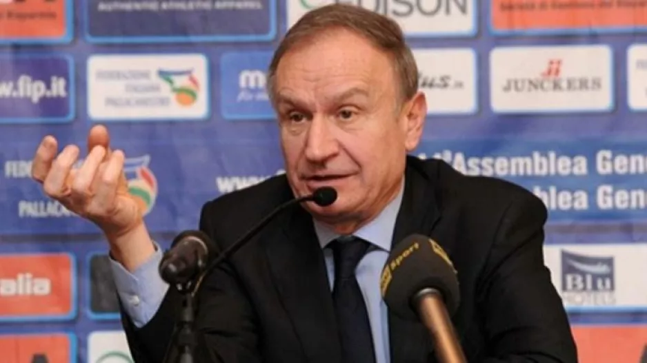 Αποχωρεί το 2024 από την ιταλική ομοσπονδία
