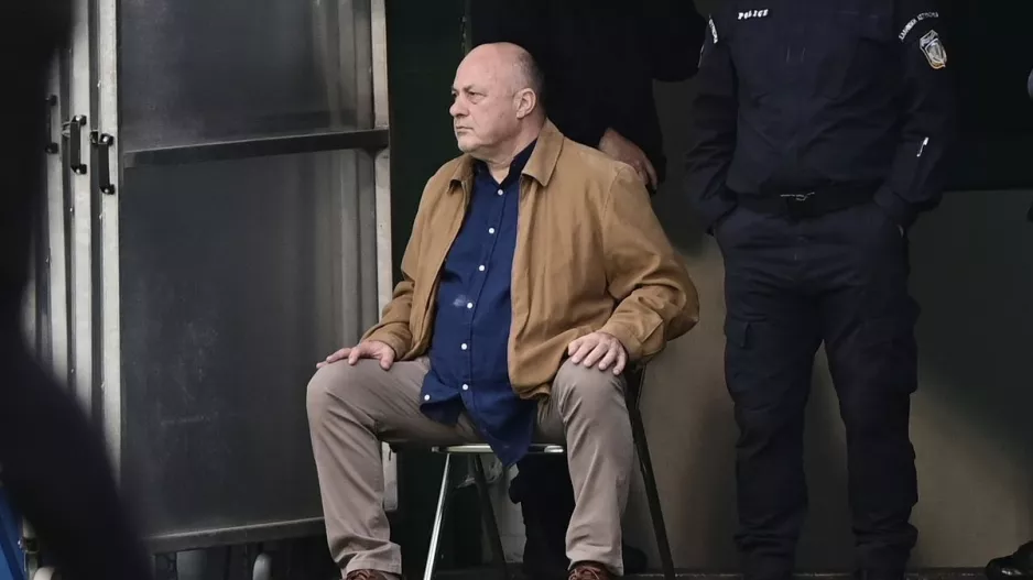 Ο Μπέος παρακολούθησε το ματς από τη φυσούνα