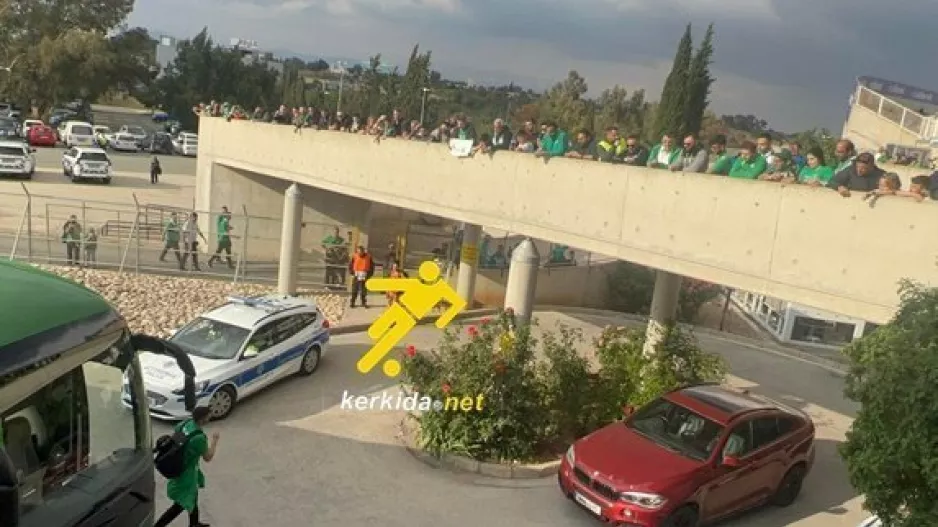 Ντόπες Ομονοιατών στην άφιξη της αποστολής! (βίντεο/φώτος)