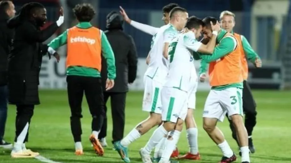 Το φιλί της ζωής από τον Γιαννιώτα!