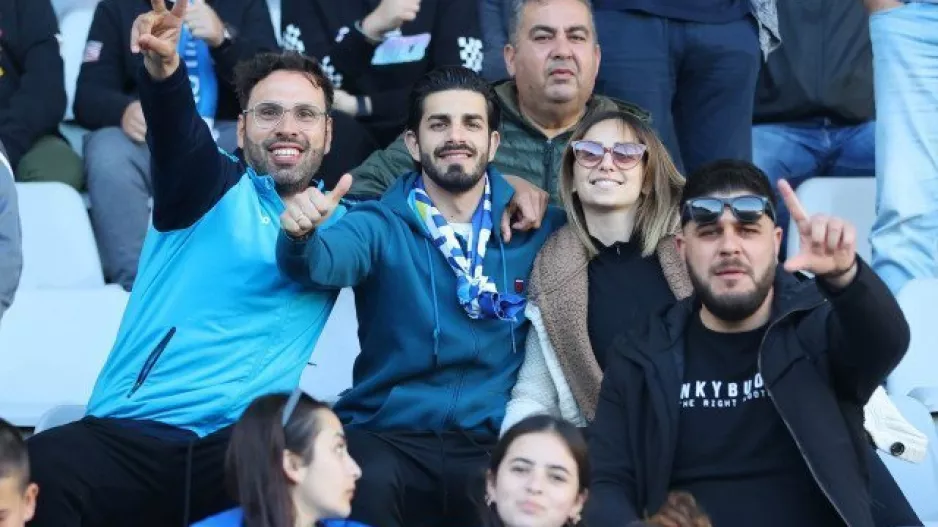 Δυνατή παρέα!