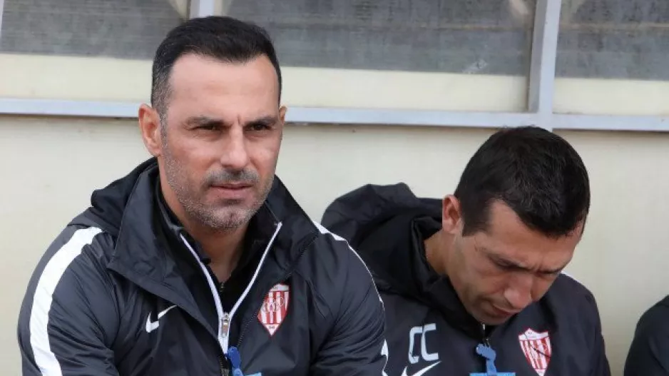 Παρακολουθεί ο Πούρσα