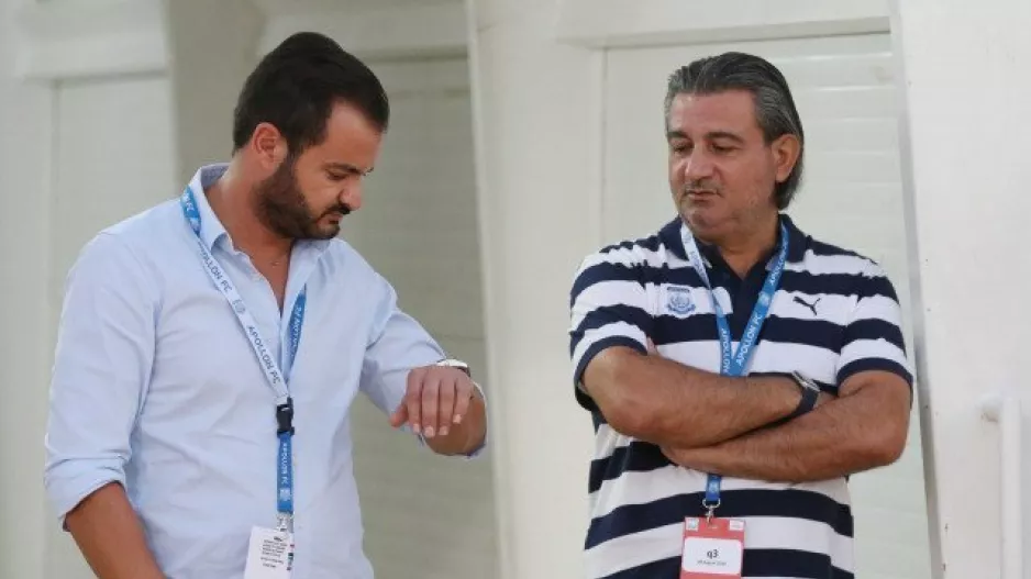 Περιμένουν με αγωνία